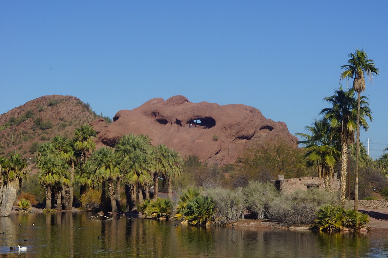 Papago Park Hole in the Rock