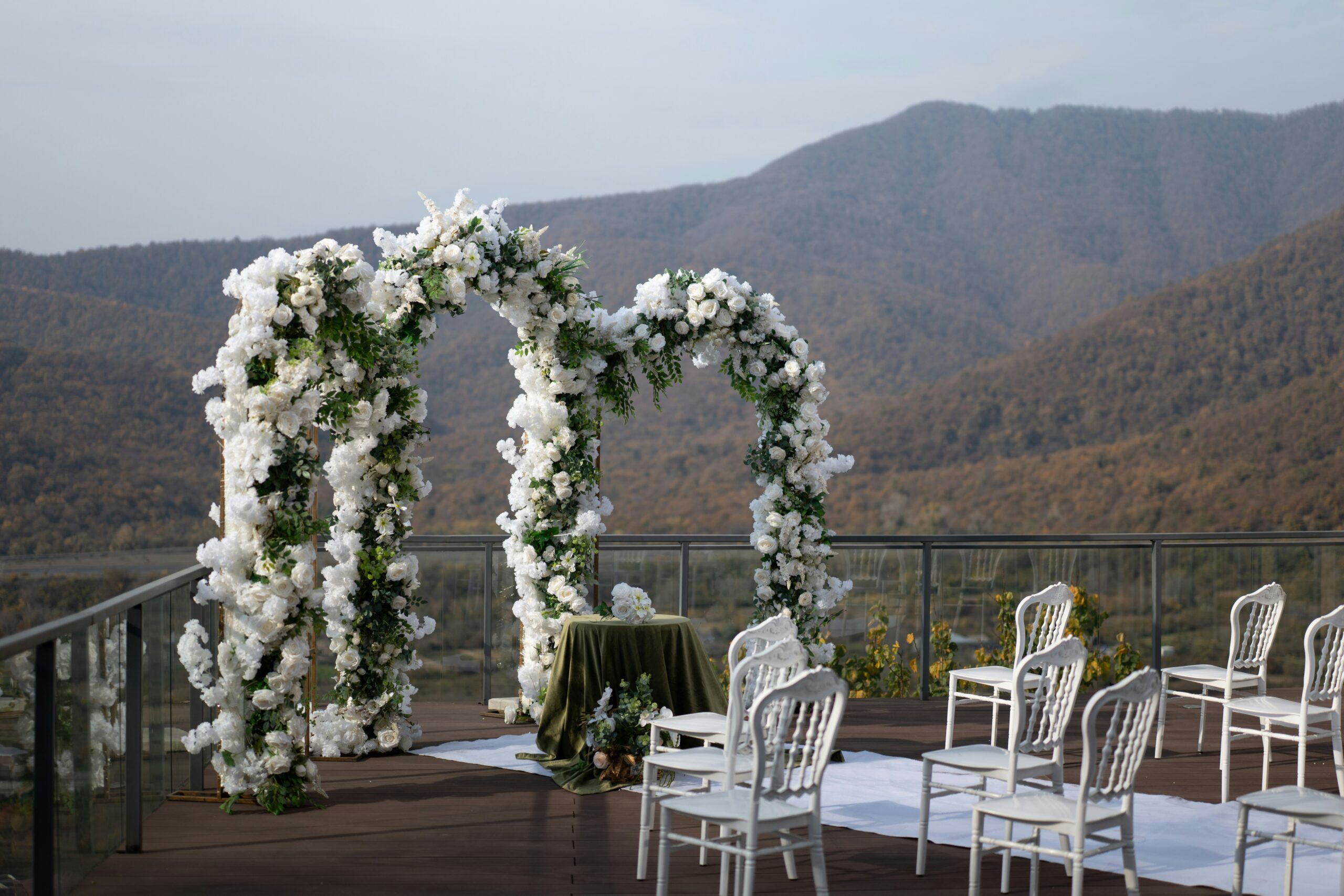Wedding Officiant in Arizona Wedding Arch